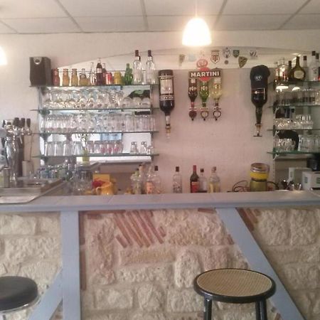 Auberge Bella Riva Creysse  外观 照片